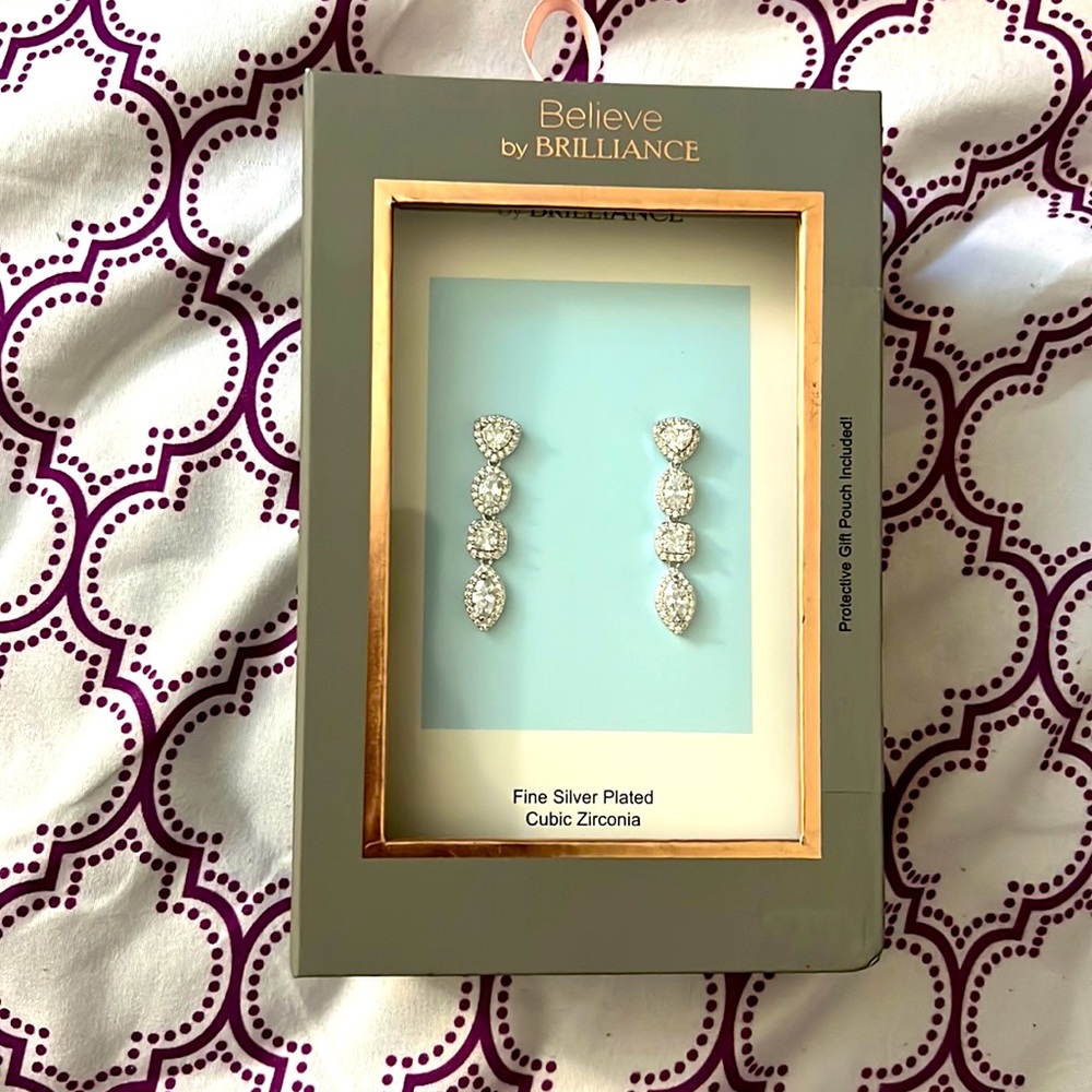 Best Christmas gift fir Woman! Silver plated cubic Zirconia Earrings